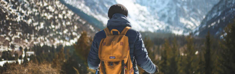 Canoe trekking simply with bag